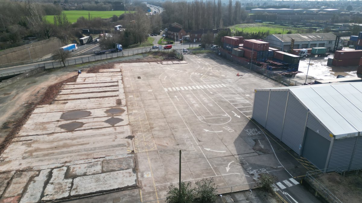 Industrial Unit in Oldbury - photo 3