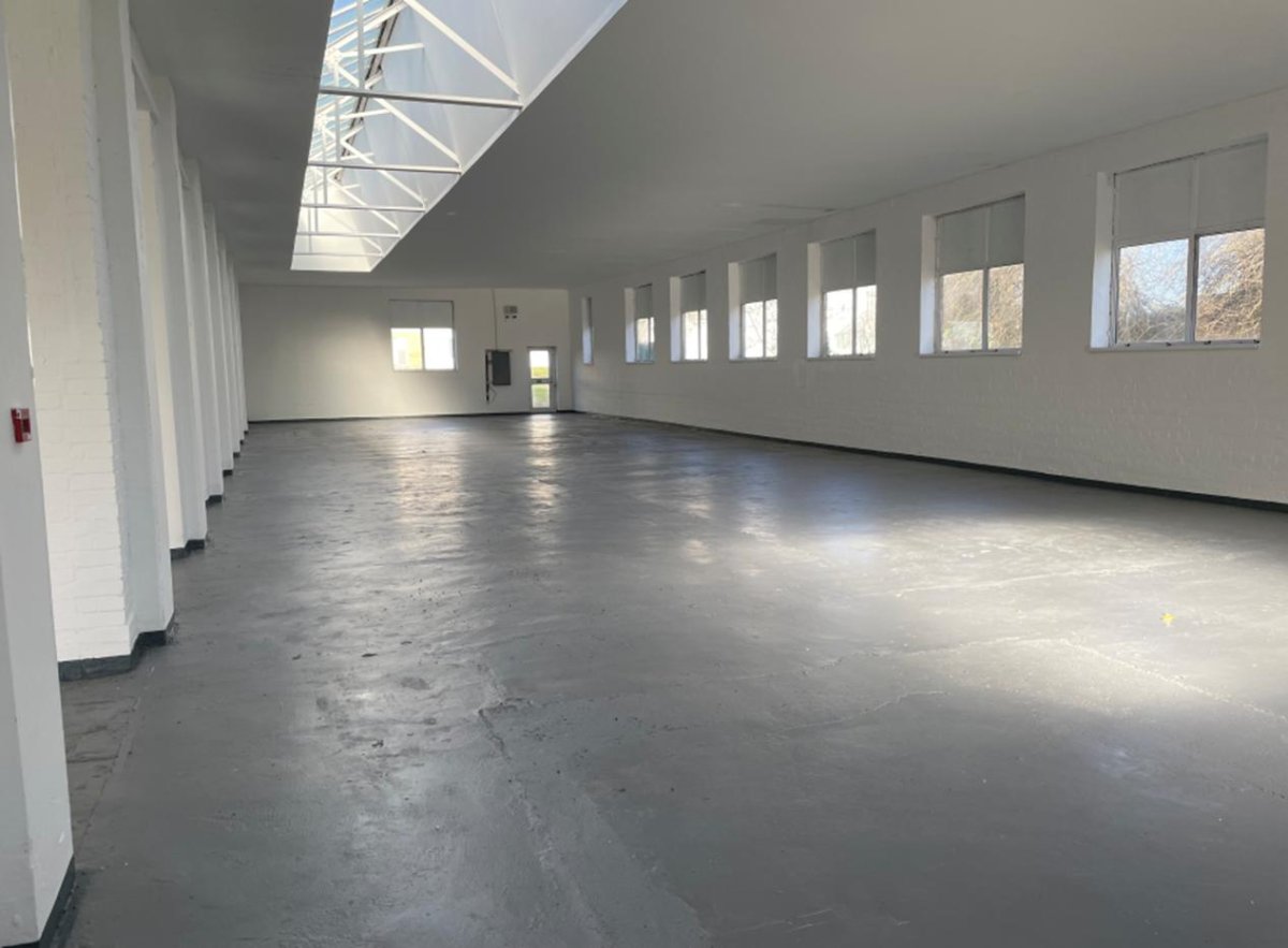 Industrial Unit in Cirencester - photo 2