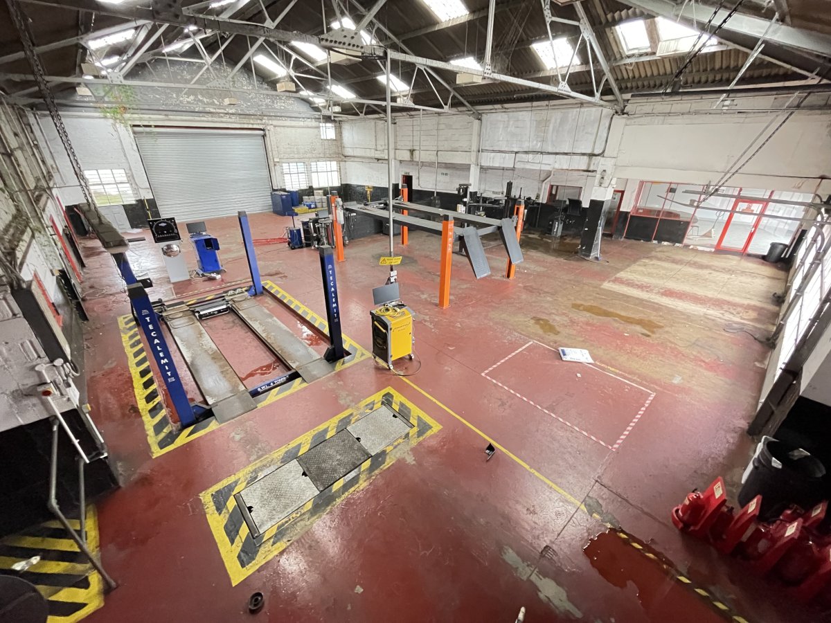 Industrial Unit in Oxford - photo 2