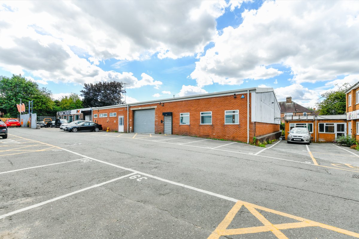 Industrial Unit To Let, Arnold, Nottinghamshire