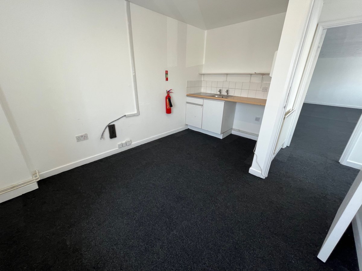 Industrial Unit in Colchester - photo 4