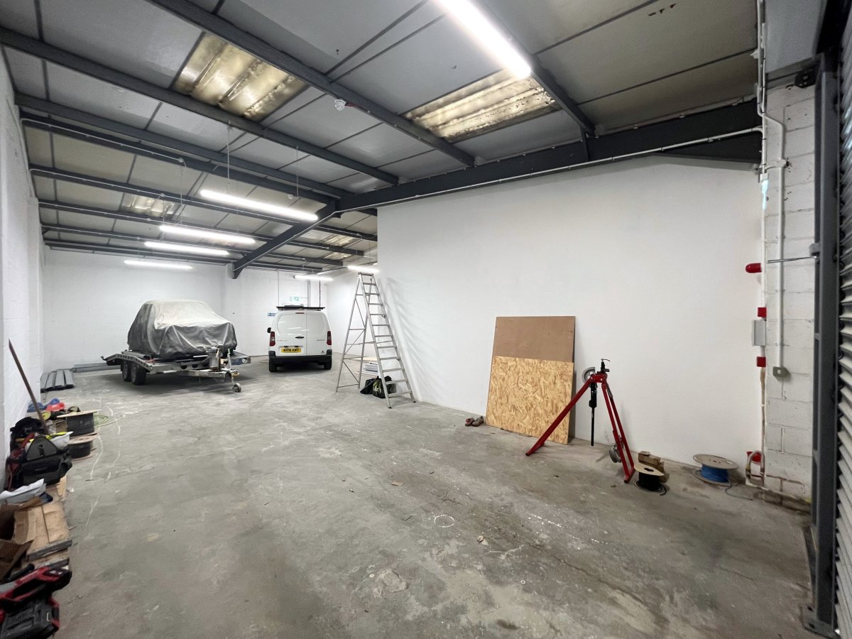 Industrial Unit in Witham - photo 3