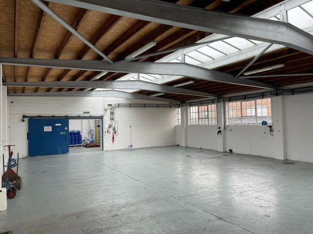 Industrial Unit in Hadleigh - photo 3