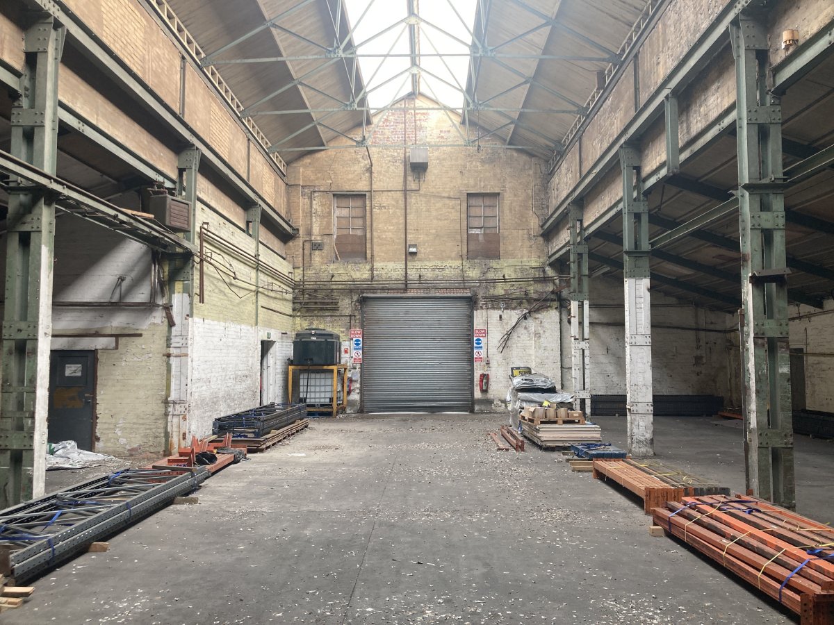 Industrial Unit in Irvine - photo 4