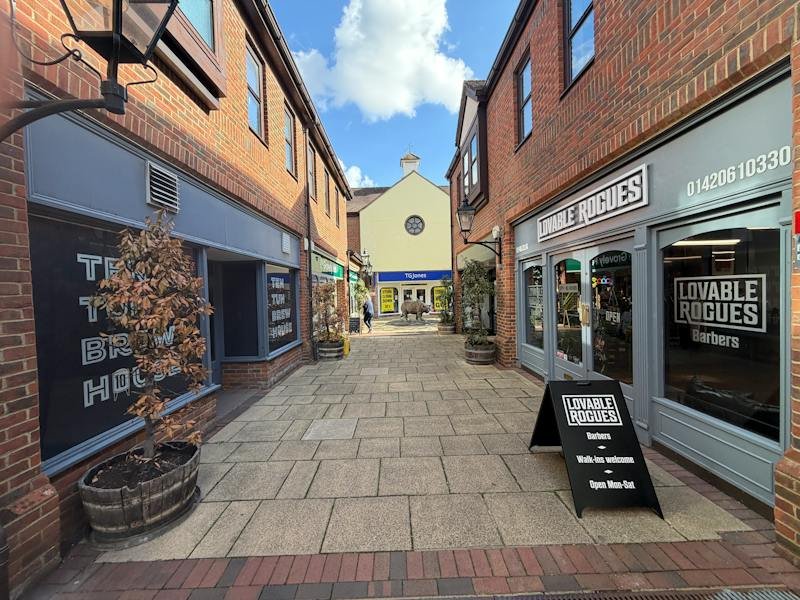 Industrial Unit in Alton - photo 4