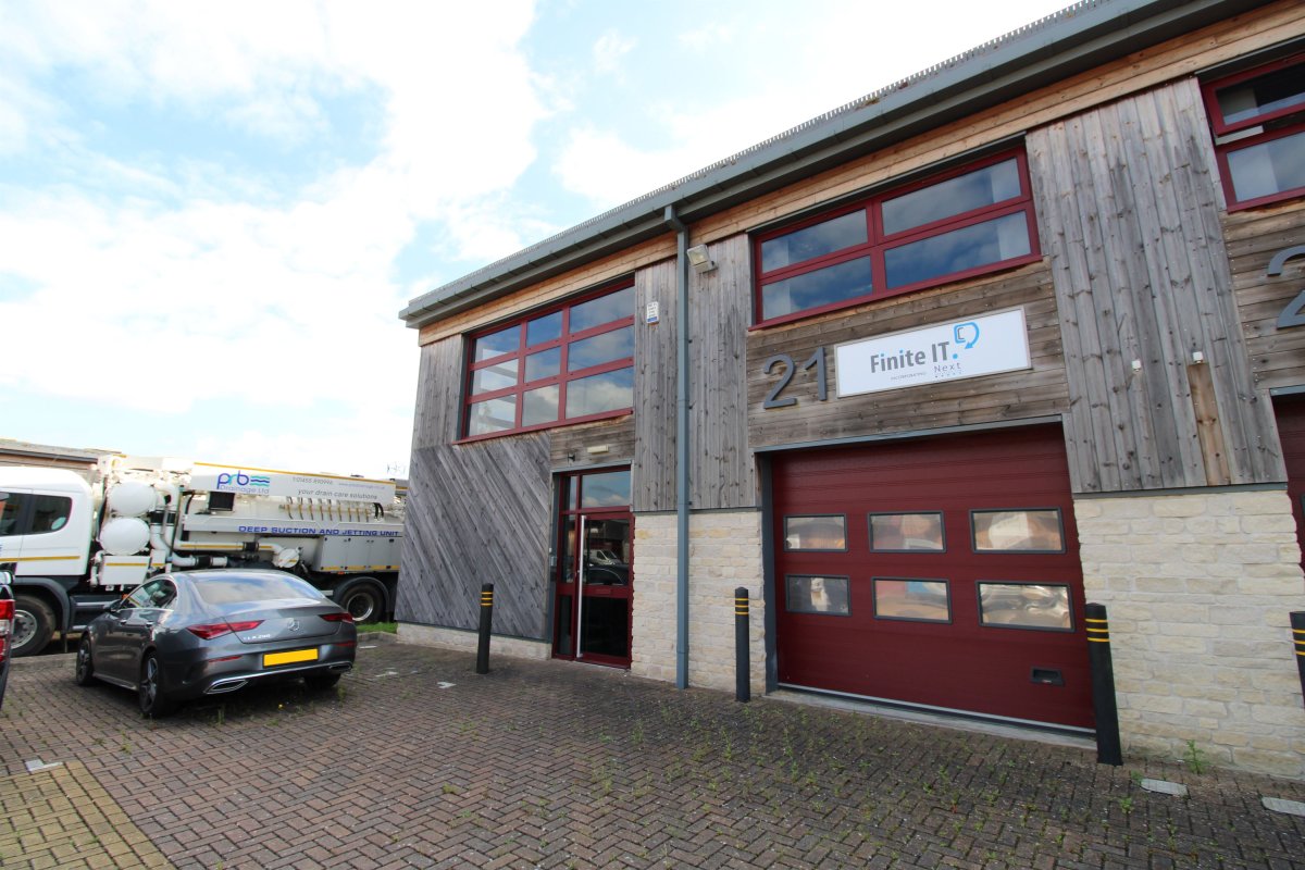 Industrial in Hinckley
