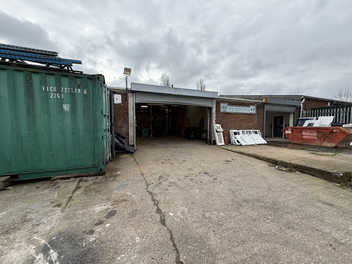 Industrial Unit in Hinckley - photo 2