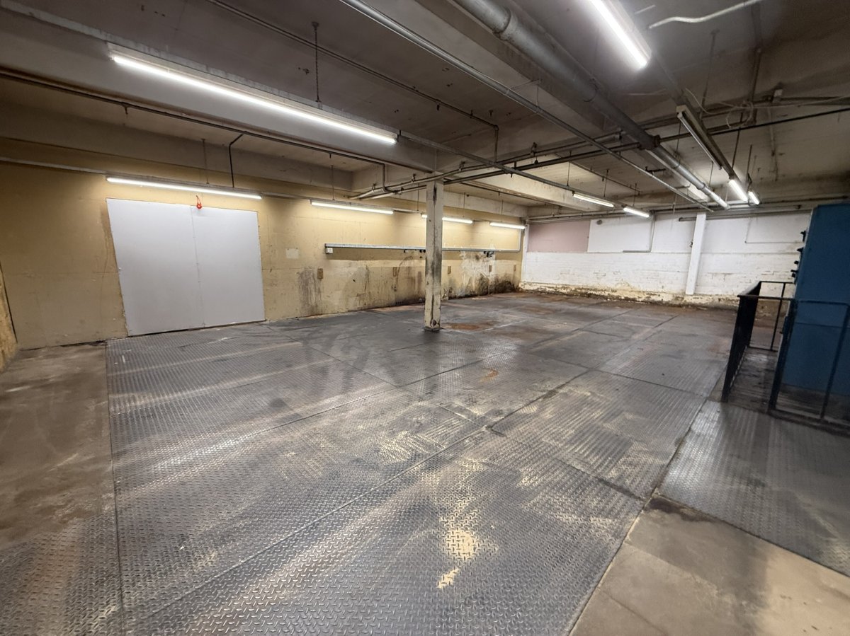 Industrial Unit in Leicester - photo 2