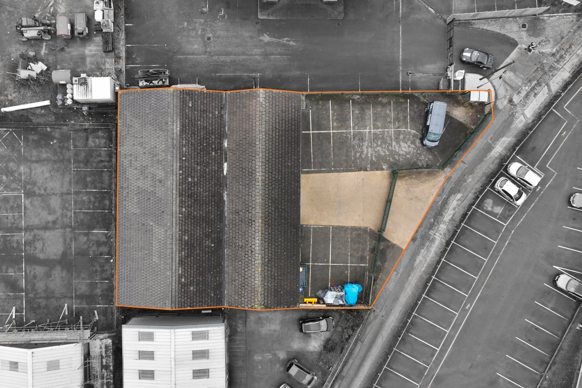 Industrial Unit in Nuneaton - photo 2