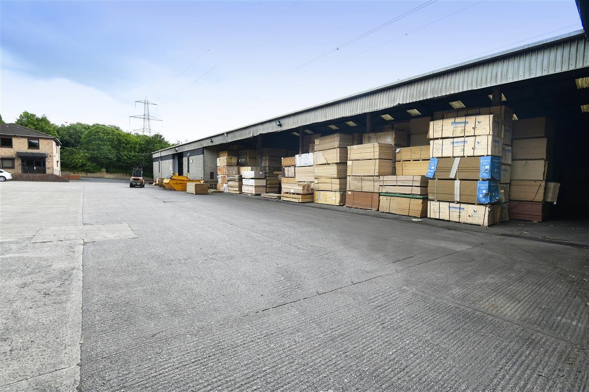 Industrial Unit in Gloucester - photo 2