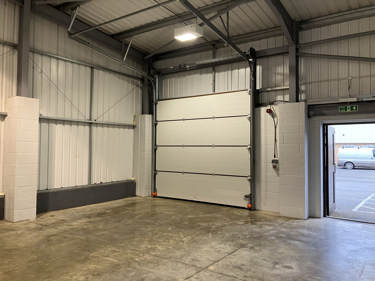 Industrial Unit in St. Johns Business Estate - photo 3