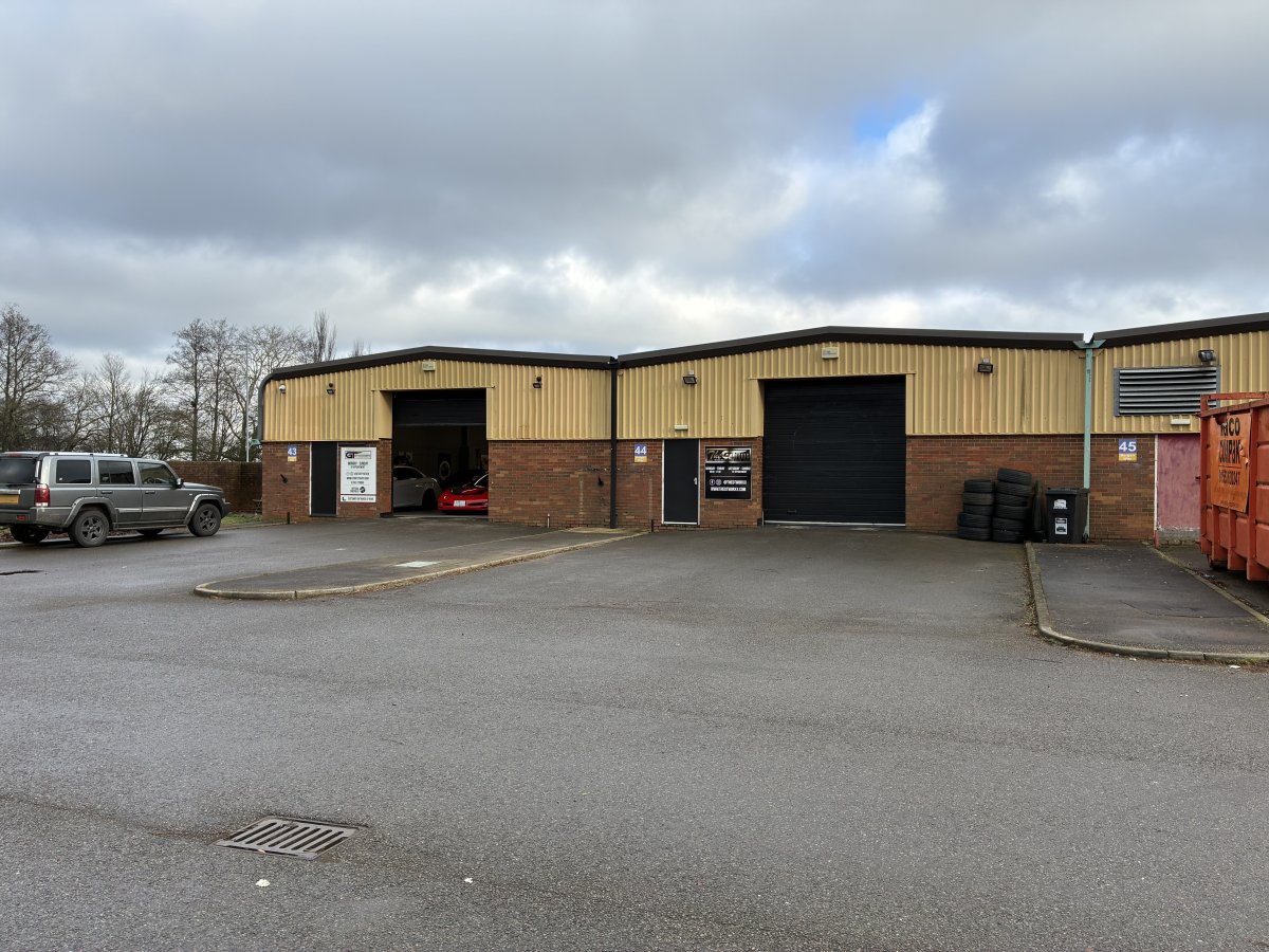 Industrial Unit in North Lynn Industrial Estate - photo 2