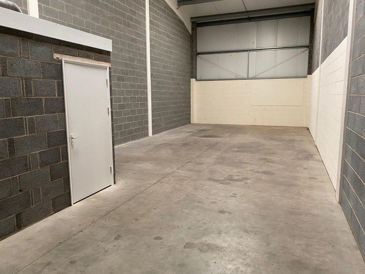 Industrial Unit in Lincoln - photo 2