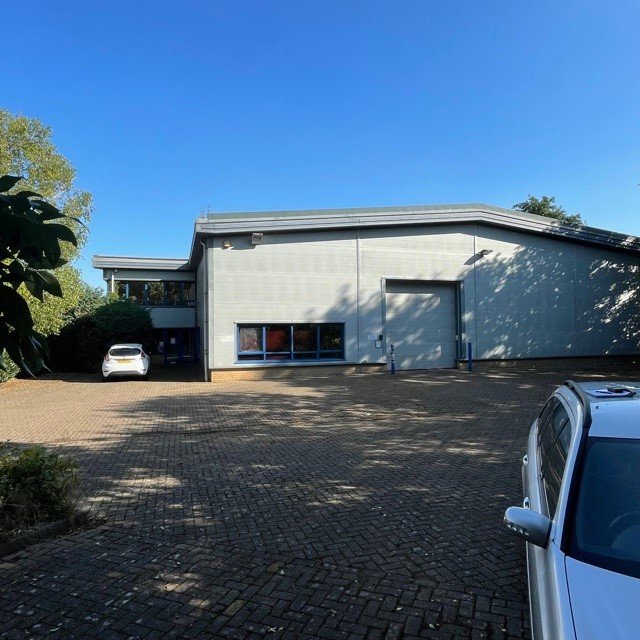 Industrial Unit in Brackley - photo 3
