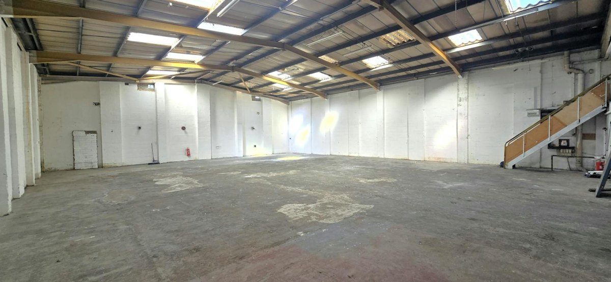 Industrial Unit in Brackley - photo 3