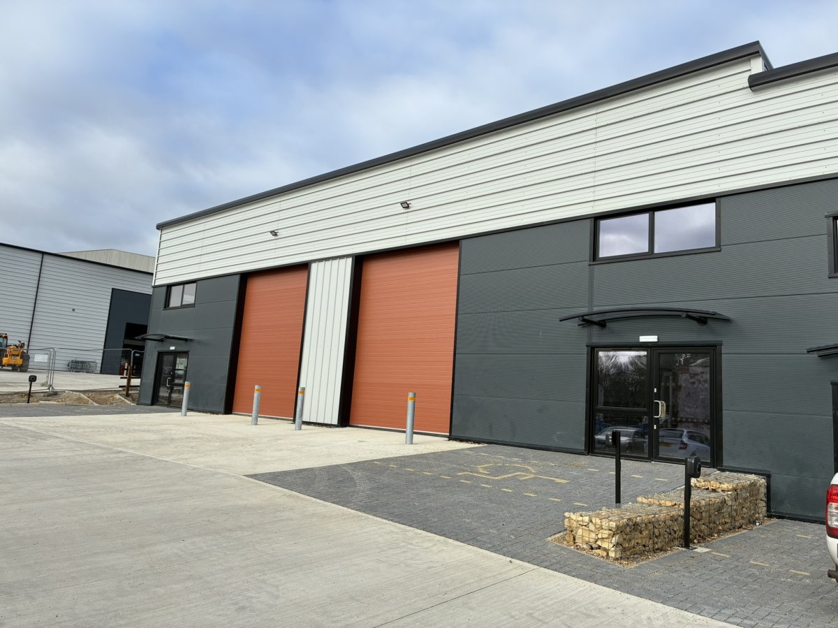 Industrial Unit in Haverhill - photo 2