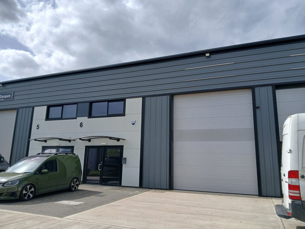 Industrial Unit in Peterborough - photo 4