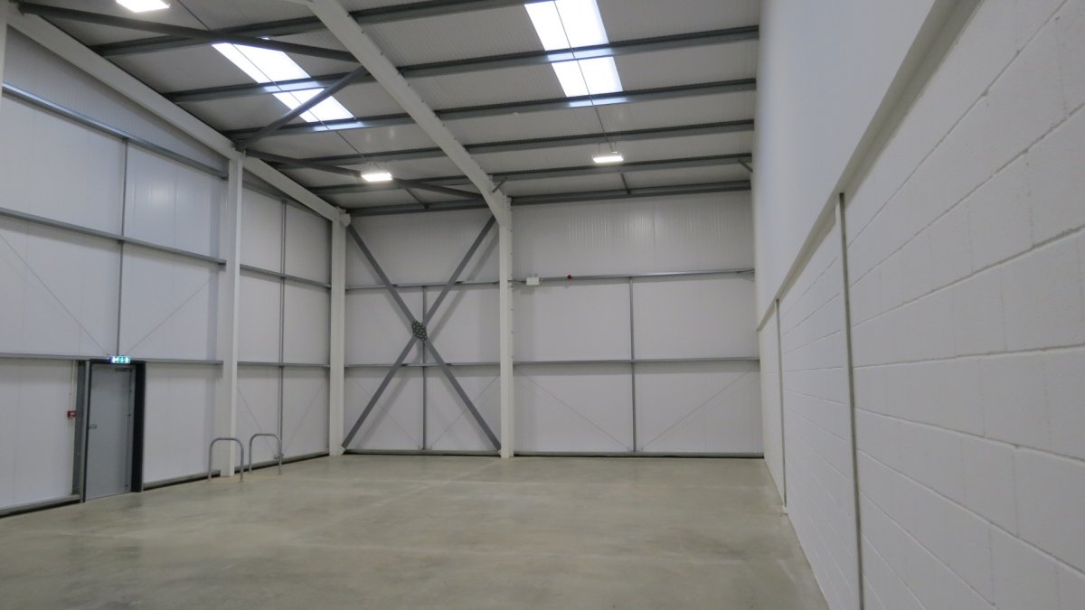Industrial Unit in Peterborough - photo 2