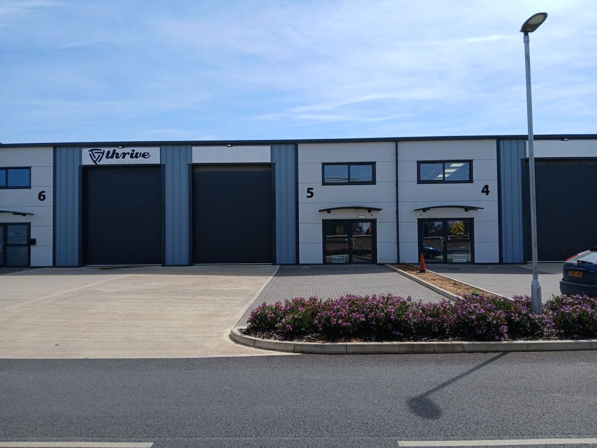 Industrial Unit in Peterborough - photo 2
