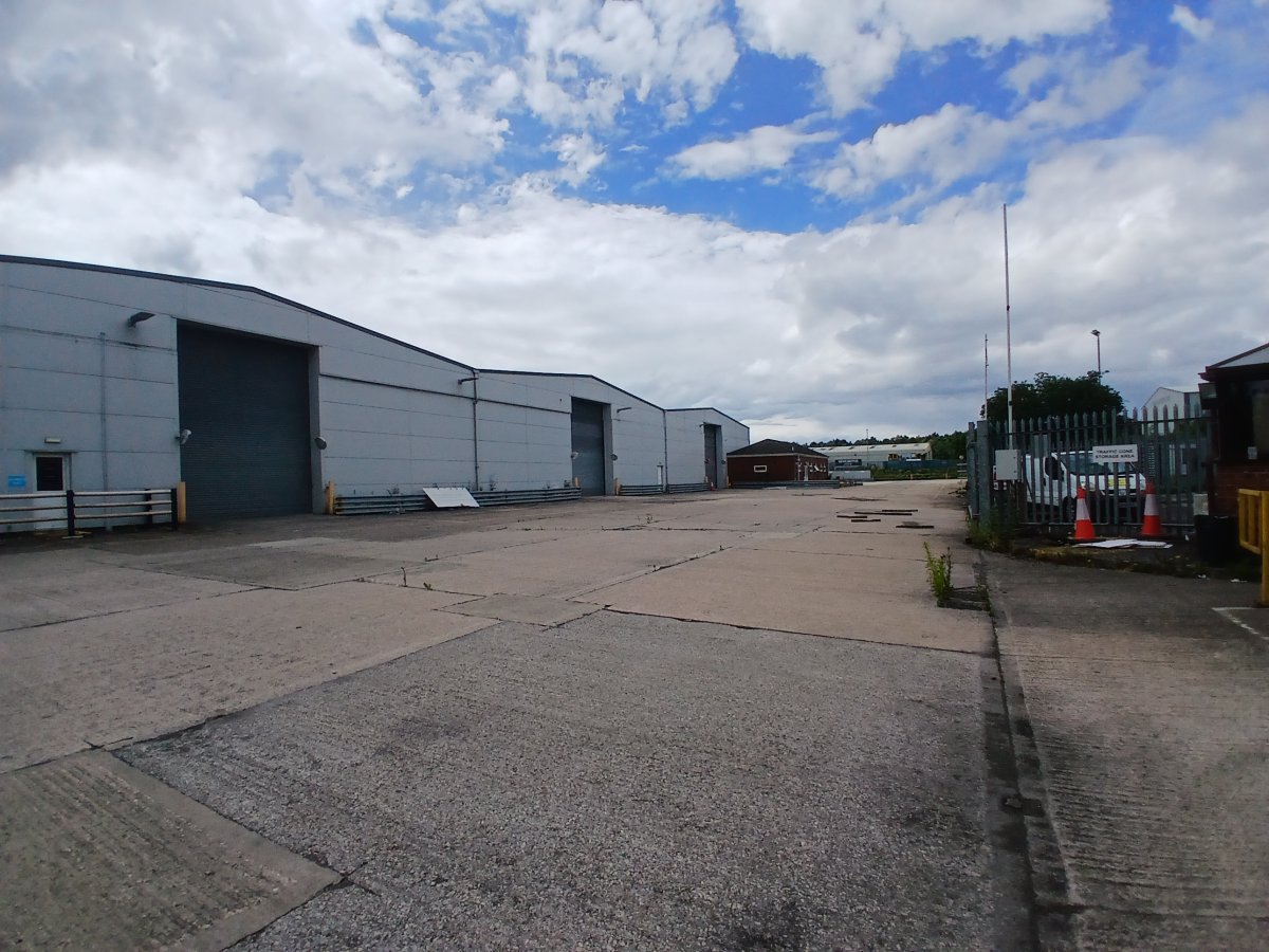 Industrial Unit in Barnsley - photo 3