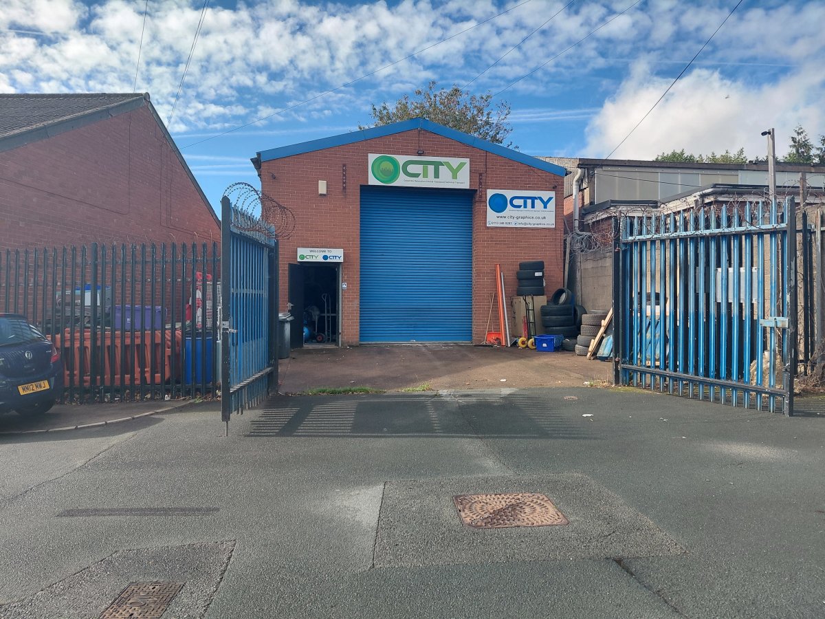 Industrial Unit in Leeds - photo 2