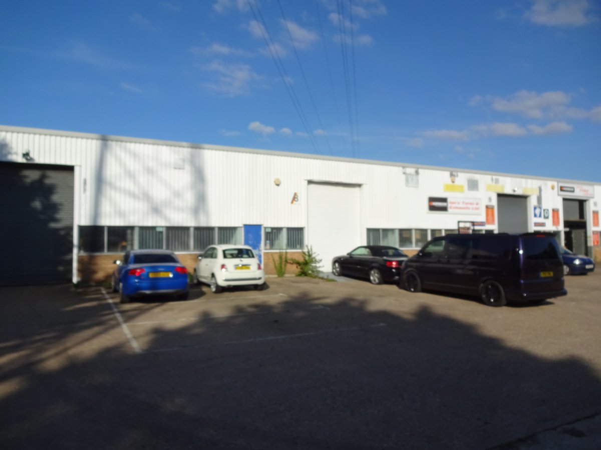Industrial Unit in Huntingdon - photo 2