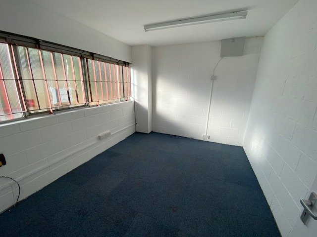 Industrial Unit in Huntingdon - photo 4
