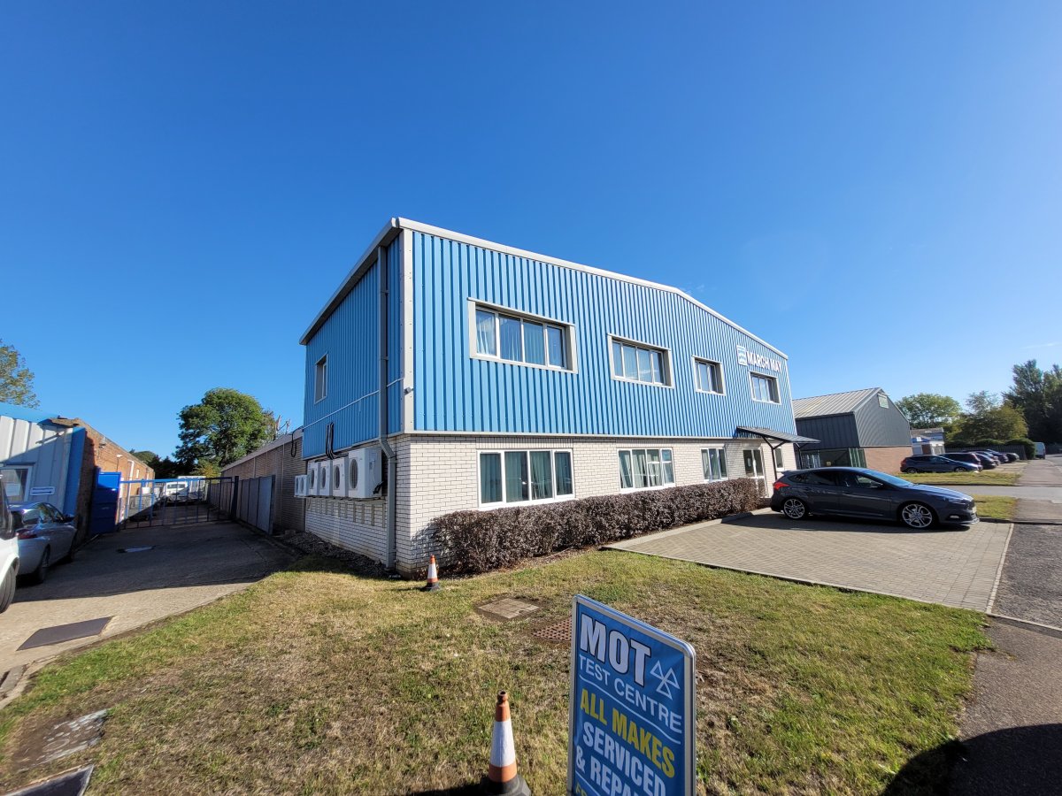 Industrial Unit in Eaton Socon - photo 2