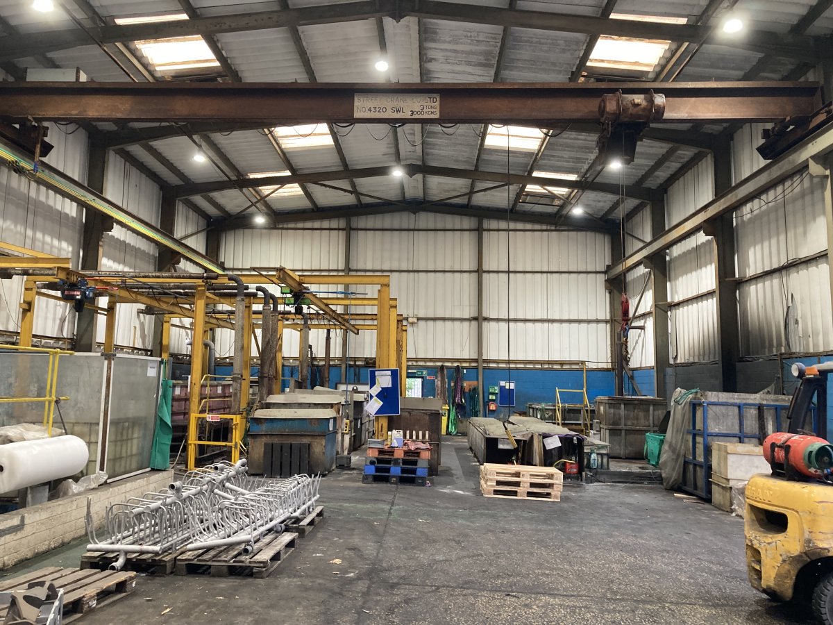 Industrial Unit in Attercliffe - photo 2