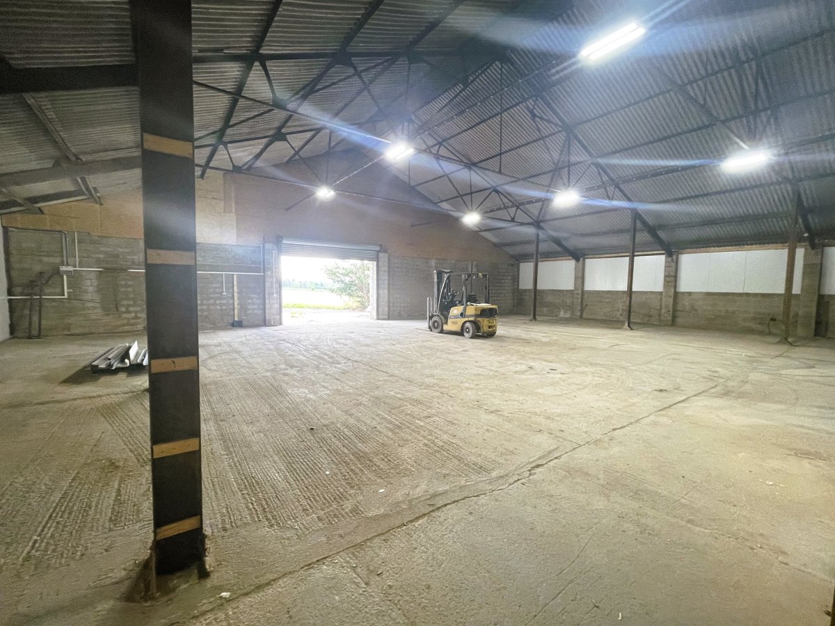 Industrial Unit in Burton On Trent - photo 4