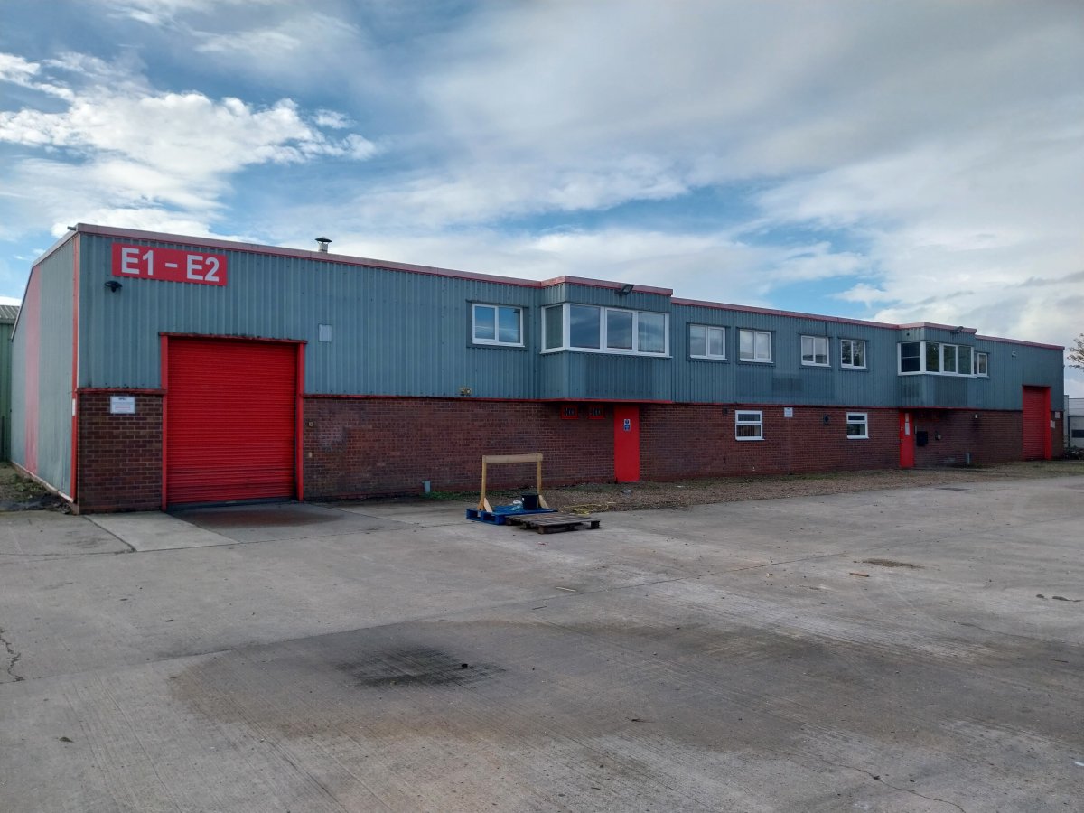 Industrial in Foxhills Industrial Estate