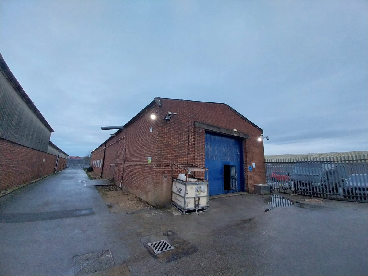 Industrial Unit in Grantham - photo 2