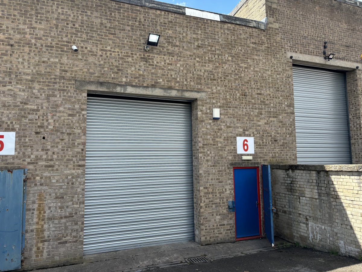 Industrial in Brighouse