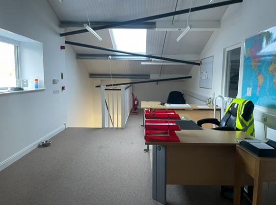Industrial Unit in Bristol - photo 4