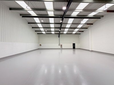 Industrial Unit in Liverpool - photo 2