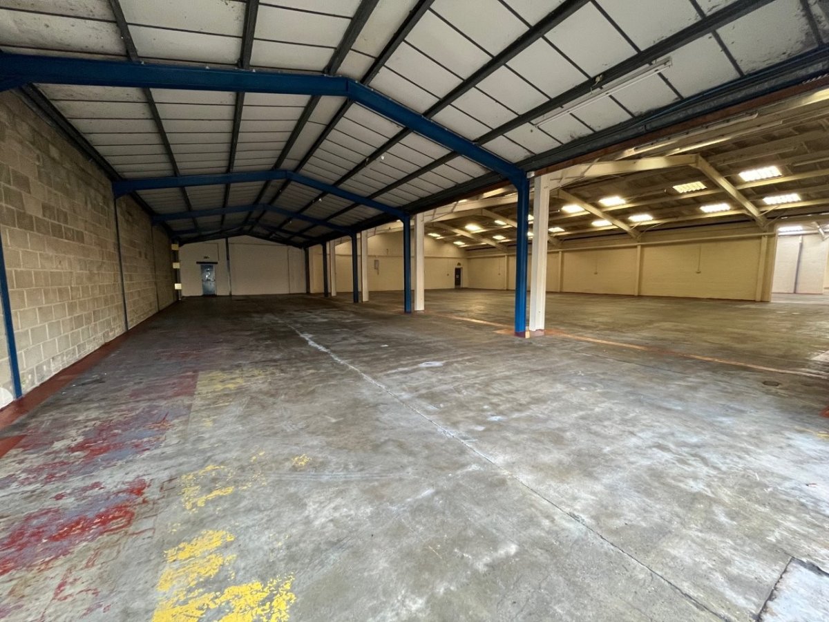 Industrial Unit in Bluebridge Industrial Estate - photo 4
