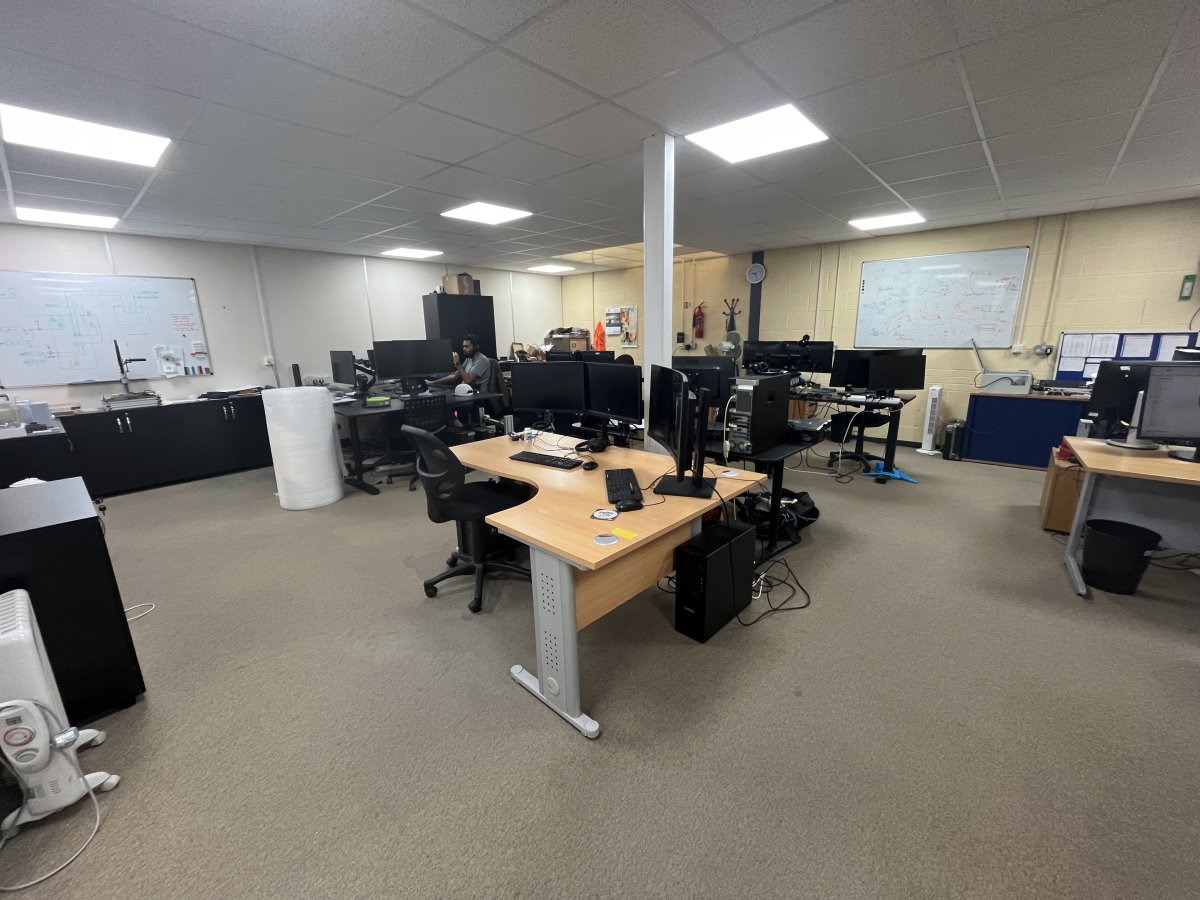 Industrial Unit in Wistow Road - photo 3