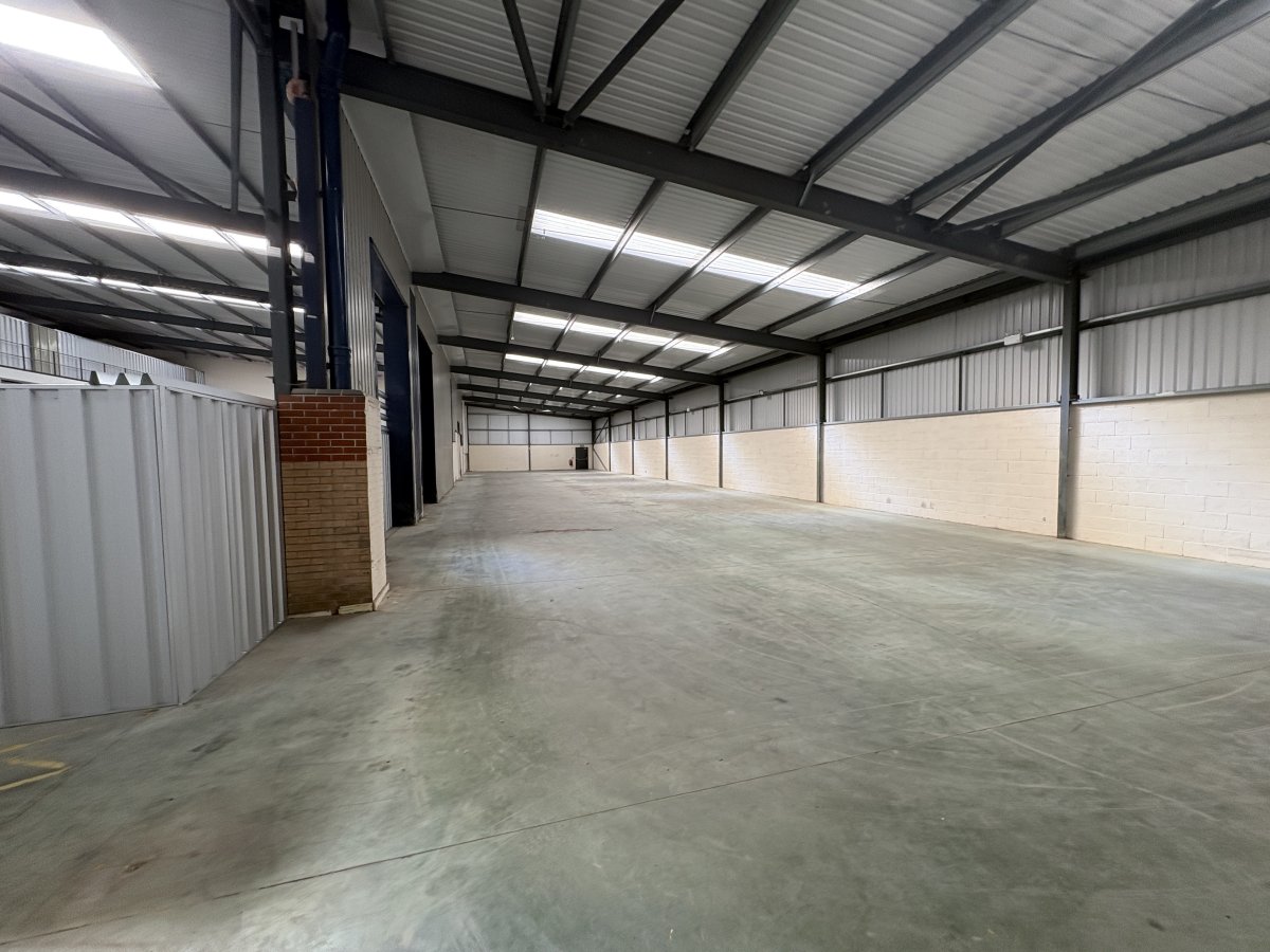 Industrial Unit in Lincoln - photo 3