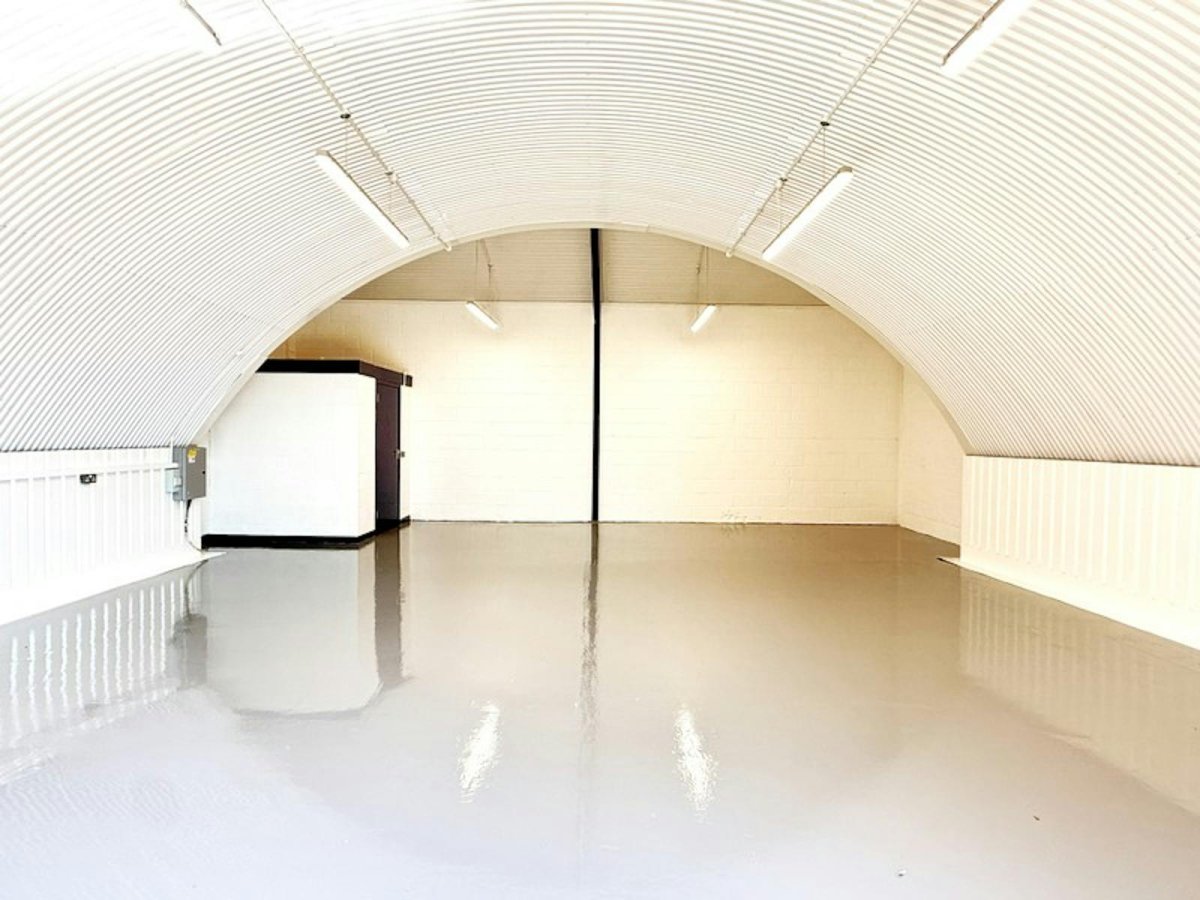 Industrial Unit in Bow, London - photo 2