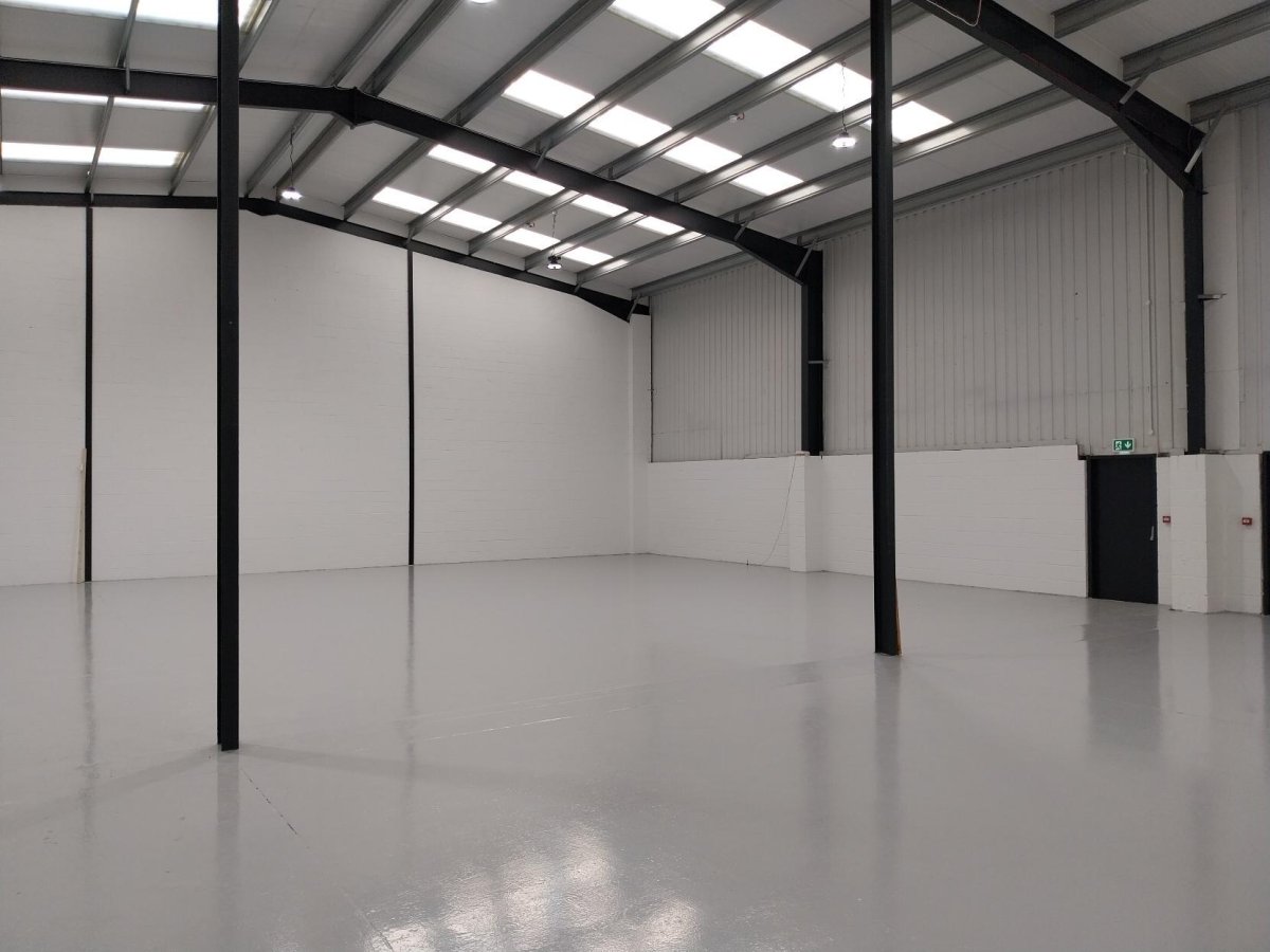 Industrial Unit in Tunbridge Wells - photo 3