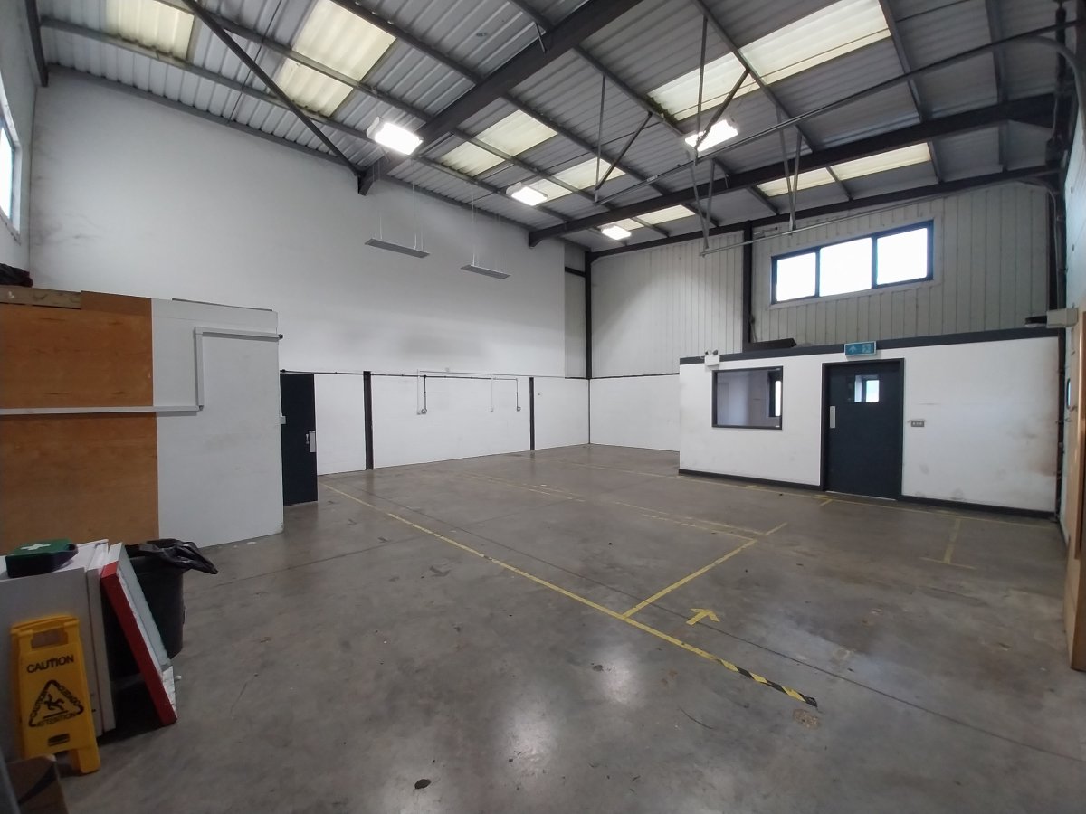Industrial Unit in Lancing - photo 2