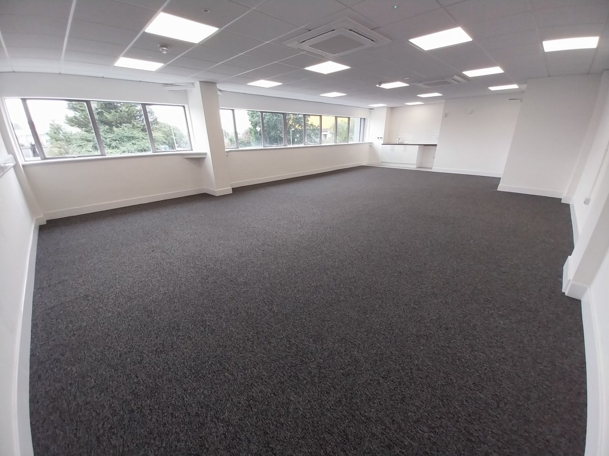 Industrial Unit in Croydon - photo 4