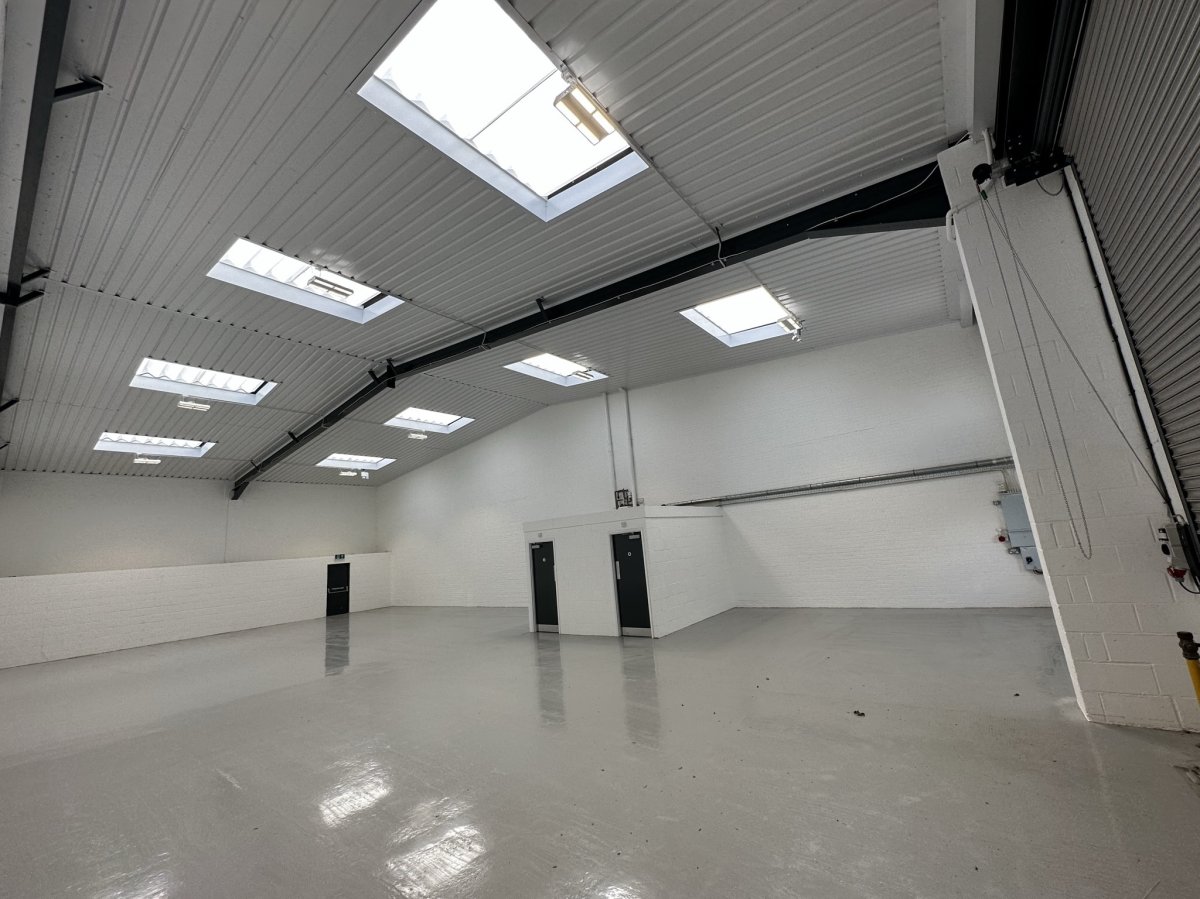 Industrial Unit in Eastbourne - photo 2