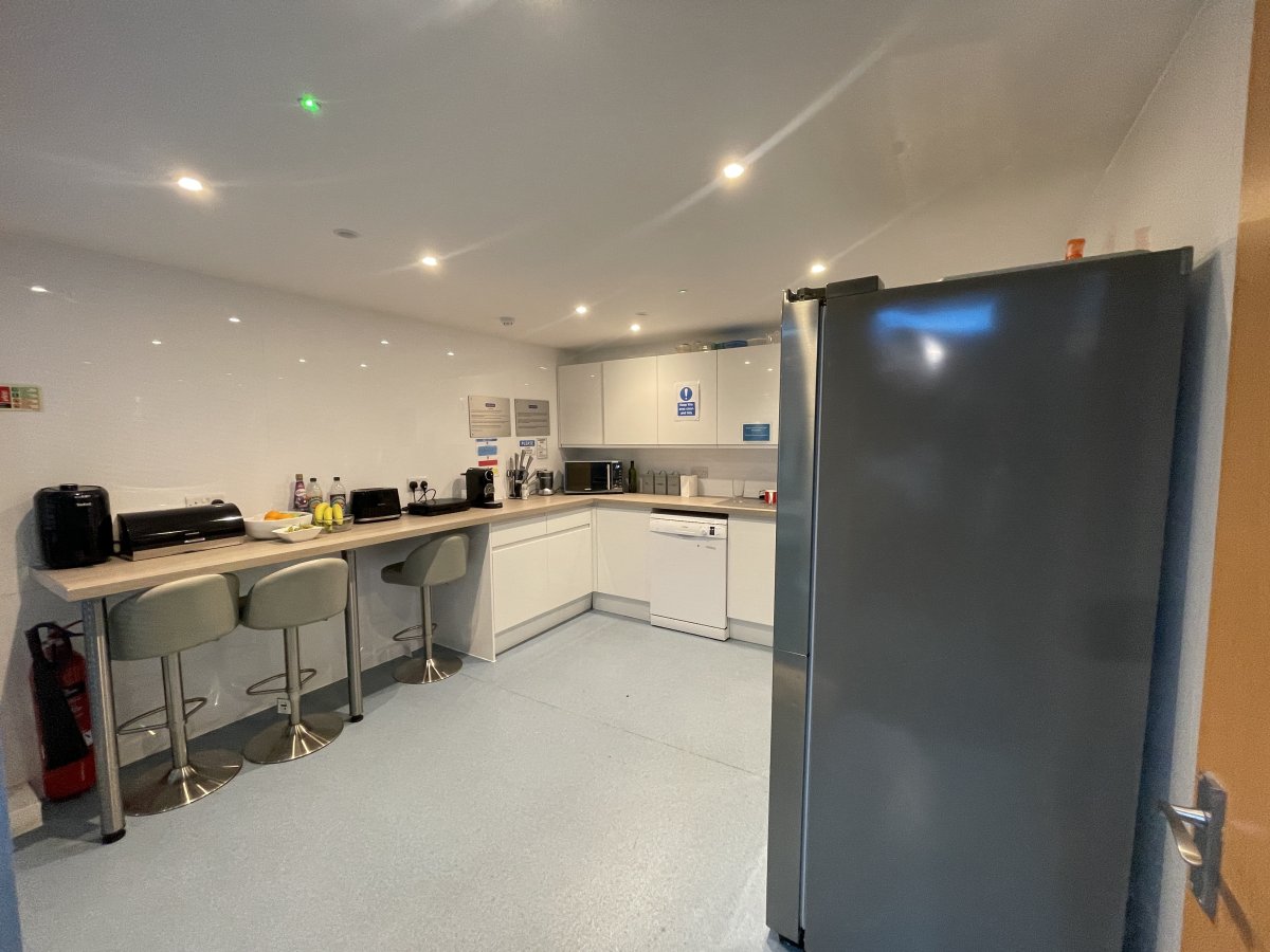 Industrial Unit in Portslade - photo 3