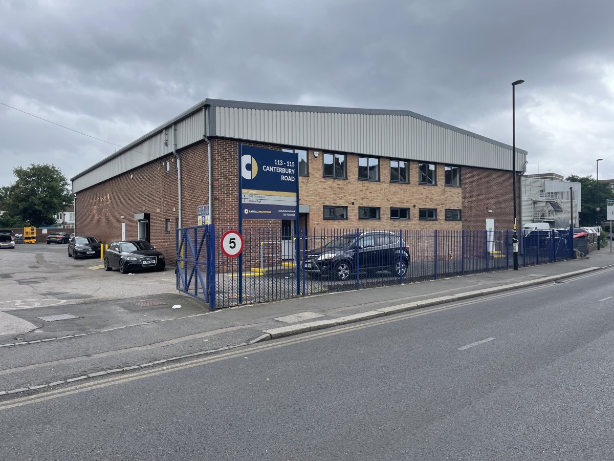 Industrial Unit To Let, Croydon, Surrey