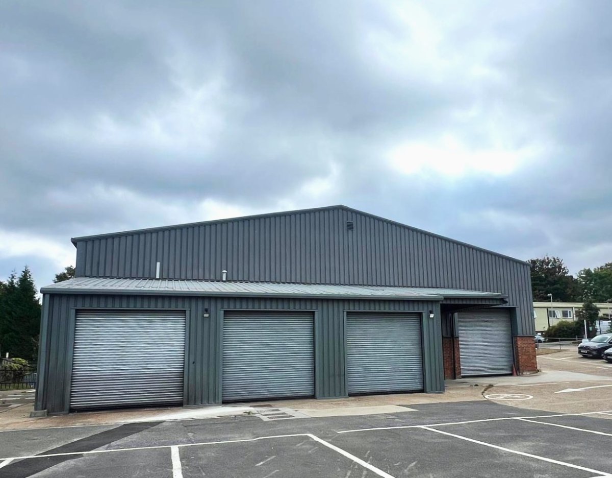 Industrial Unit To Let, South Croydon, Surrey