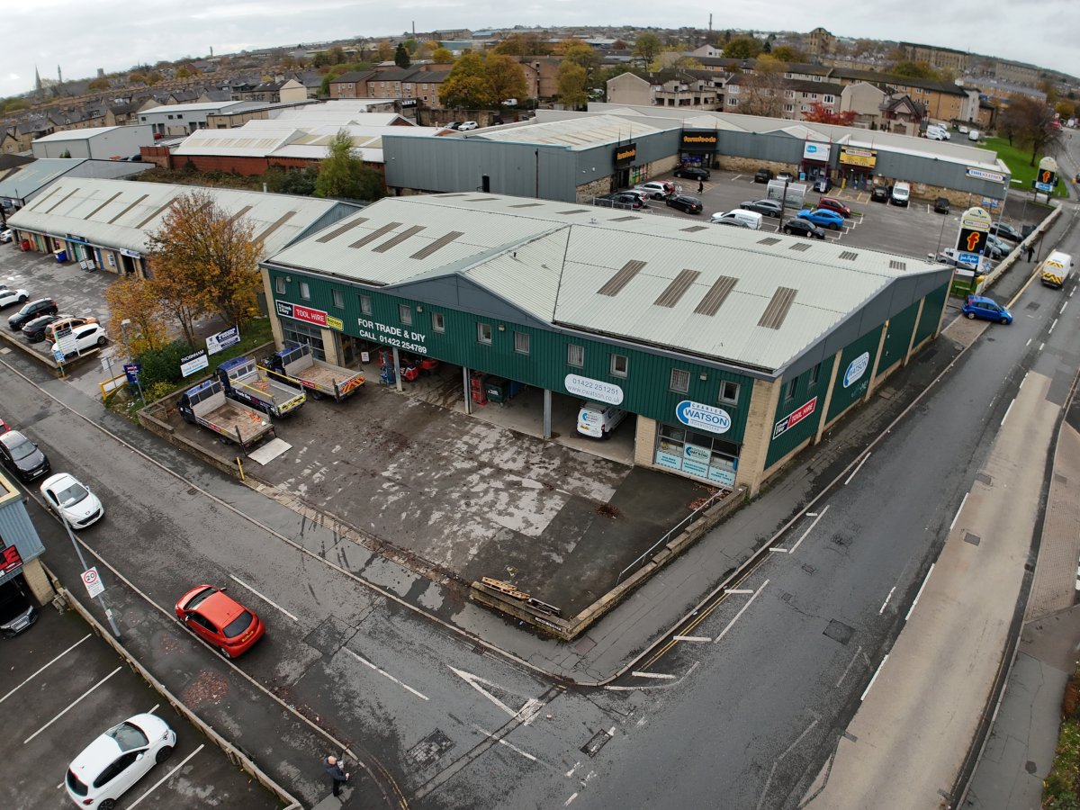 Industrial Unit in Halifax - photo 2