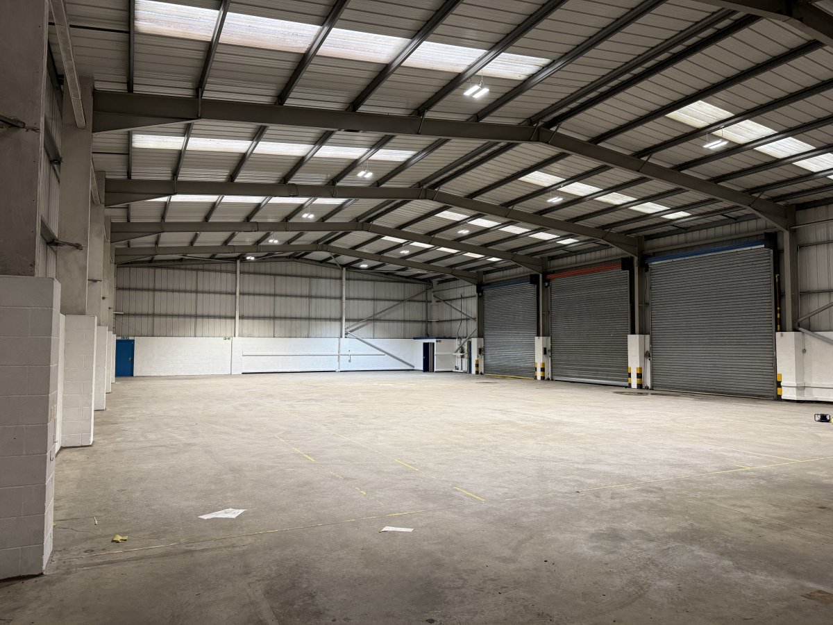 Industrial Unit in Bradford - photo 2