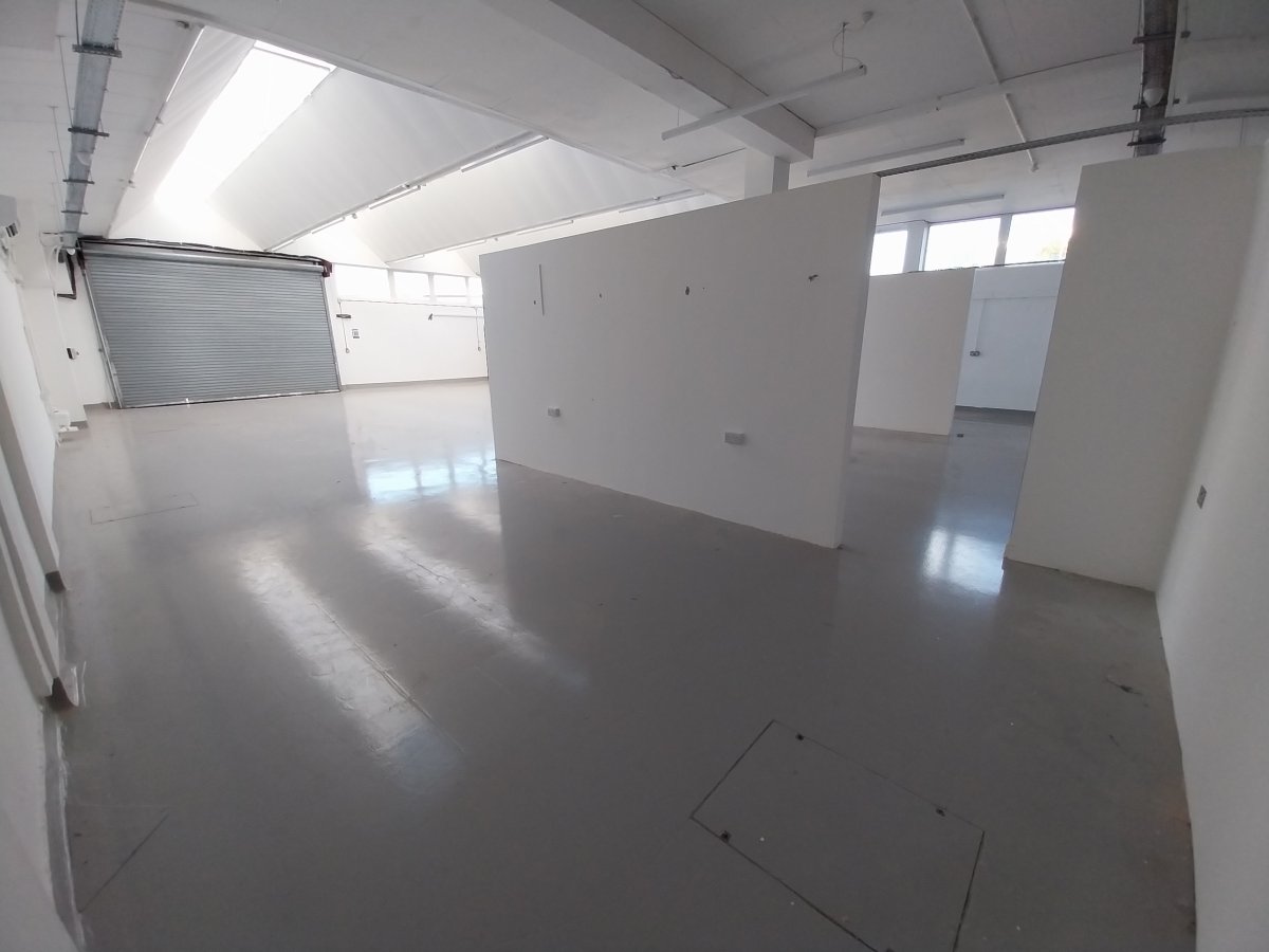 Industrial Unit in Mitcham - photo 4