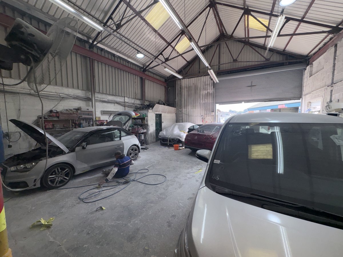 Industrial Unit in Southampton - photo 4